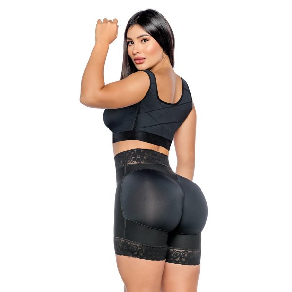 613-B SHORT LEVANTACOLA CON REALCE DE CADERA NEGRO - Imagen 2
